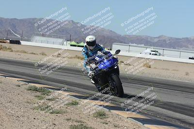 media/Oct-30-2025-Racers Edge (Thu) [[dabbdaf680]]/3-B Group/Session 3 (Turn 15 Inside)/